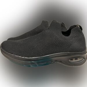 Hyper Women's Black Slip On Knit Sneakers ReMEMORY Foam Swiss Design Comfort